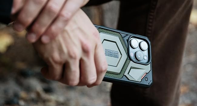 قاب آیفون 16 پرو مکس UAG مدل Monarch Pro Kevlar Element Green 1 قاب آیفون 16 پرو مکس UAG مدل Monarch Pro Kevlar Element Green