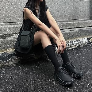 کیف اکسسوری SKINARMA JUNO Utility Sling Bag فروشگاه اسپيگن ایران